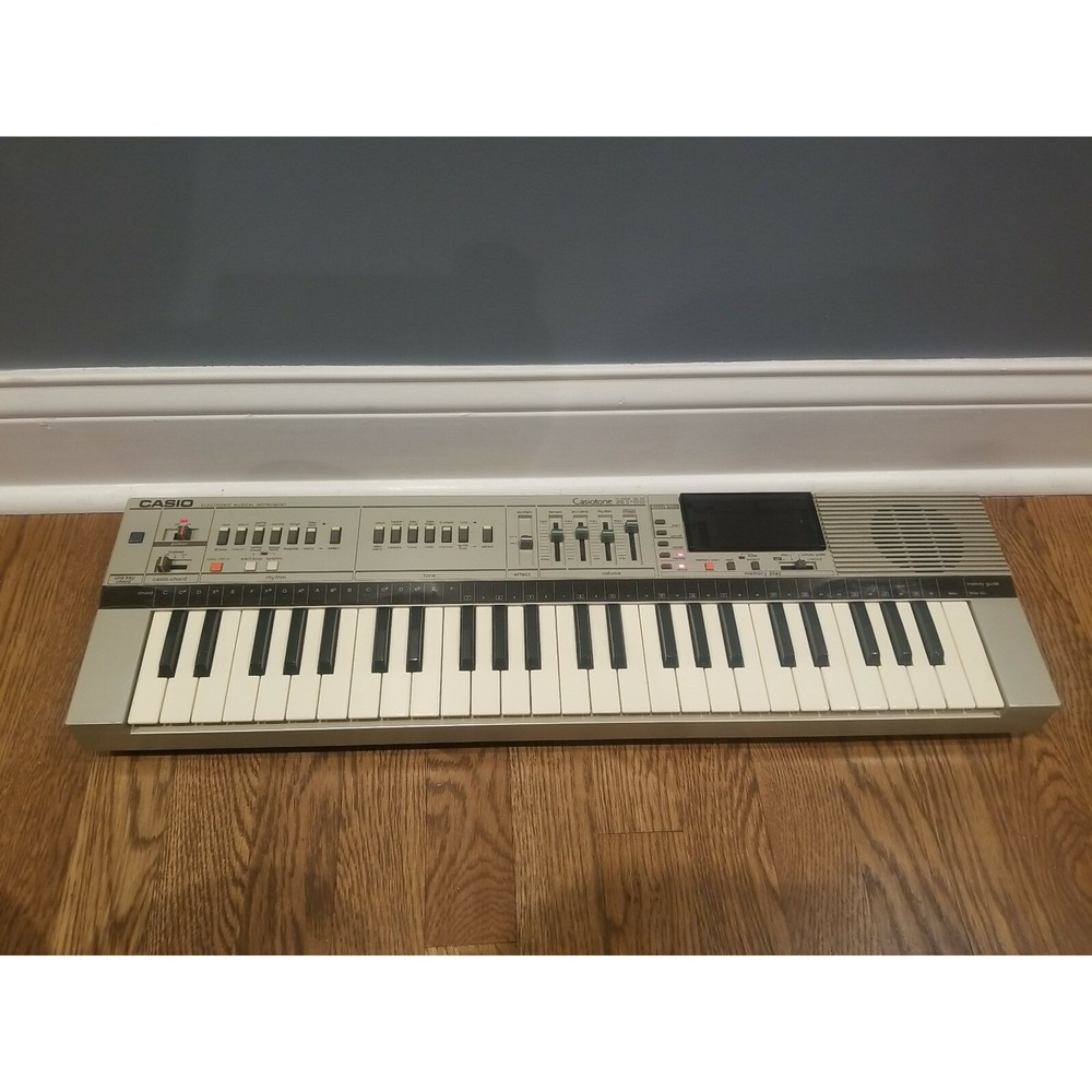 Vintage Casio Casiotone MT-85 Keyboard - Works